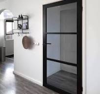 deuren zwart met glas