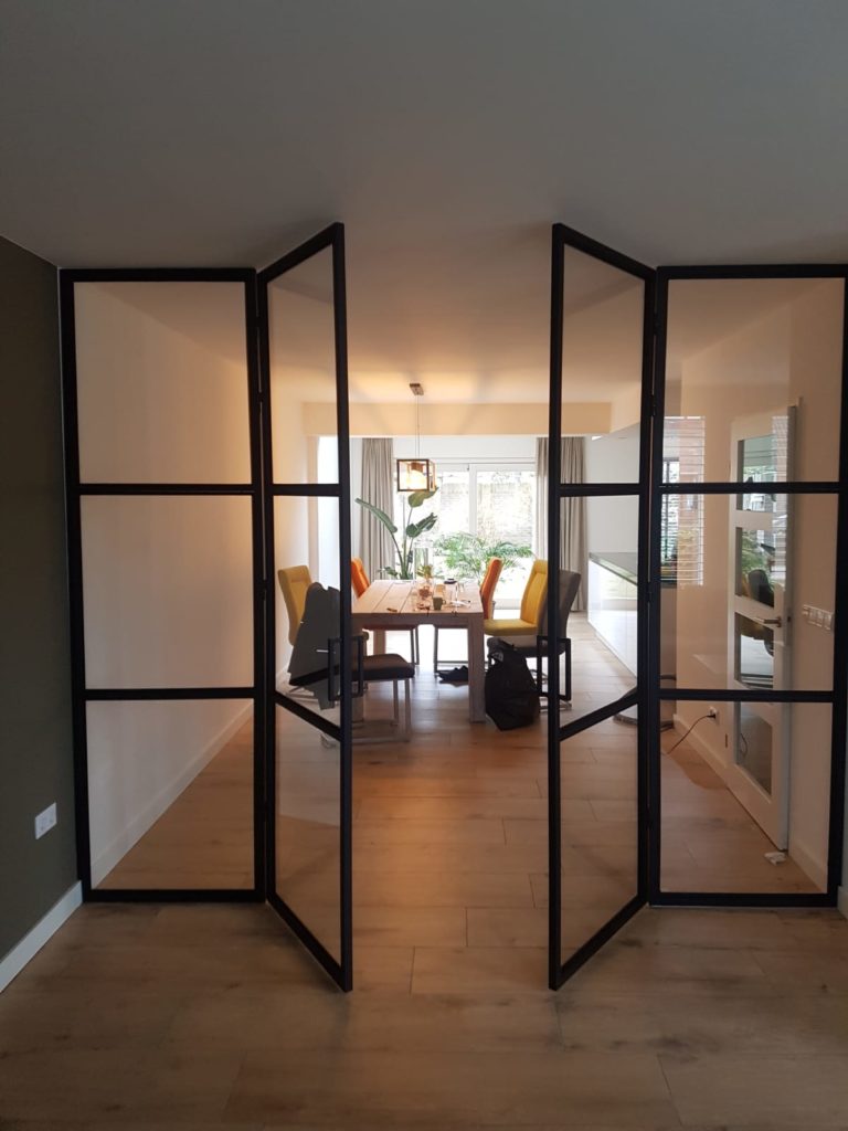 stalen deuren met glas op maat