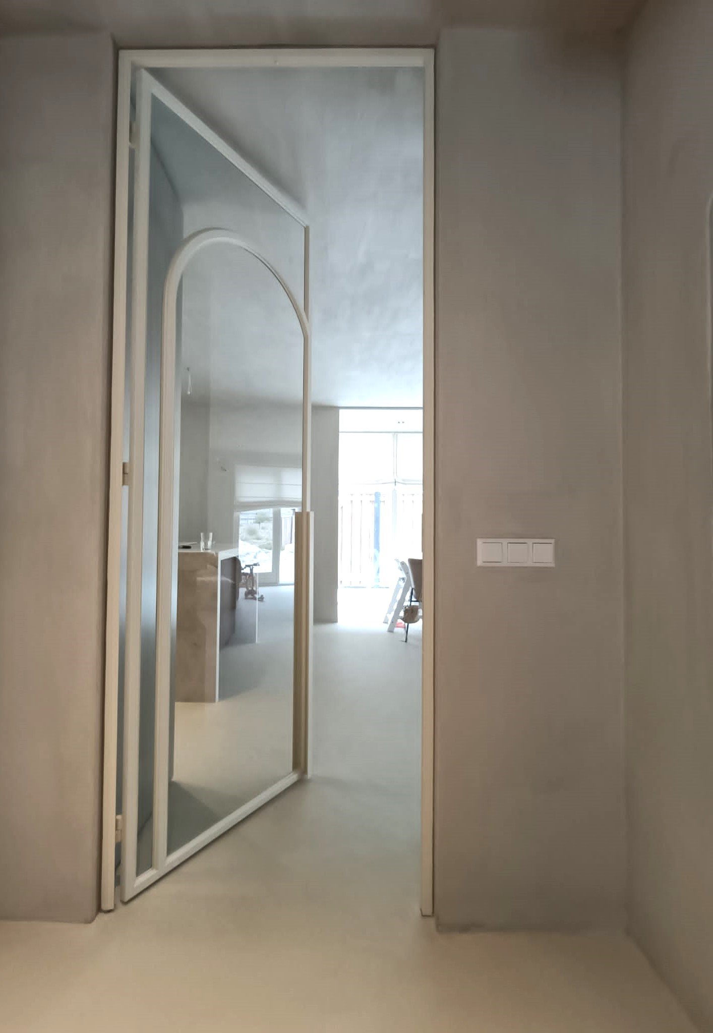 stalen deur met zijlicht