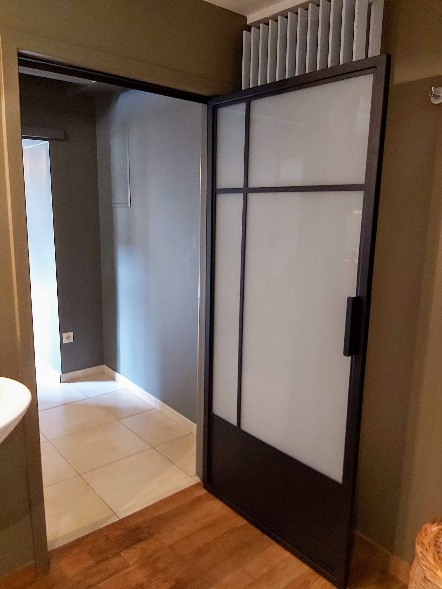 stalen deur mat glas